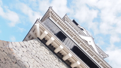 空と城を見上げて