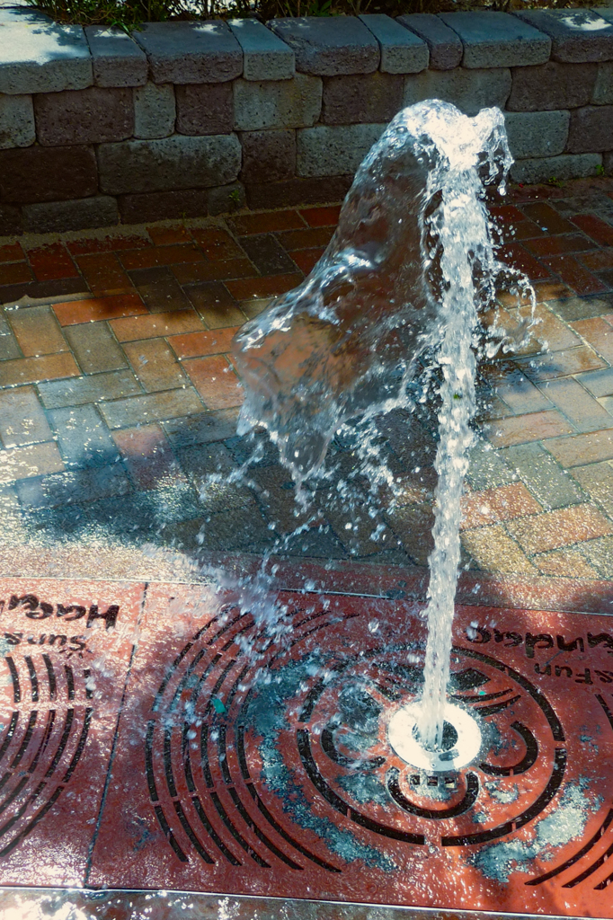 噴き出す水柱