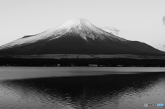 WHITE&BLACK Mt.FUJI