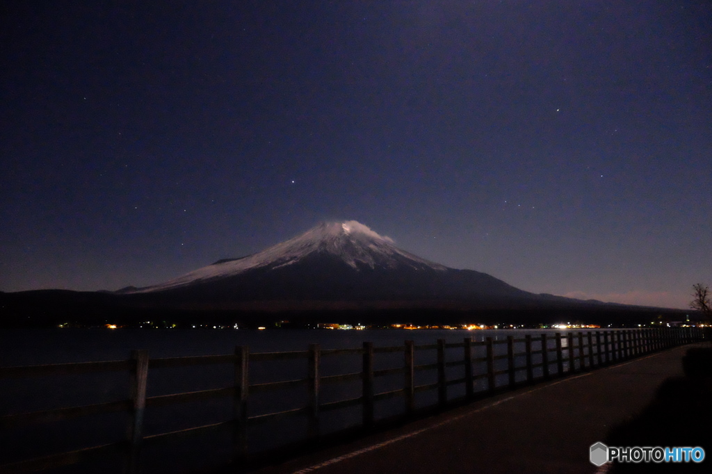 フジヤマ　山中湖から