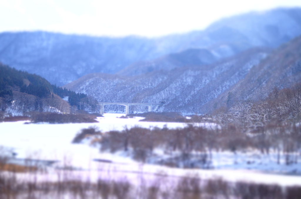 おもちゃの橋_冬