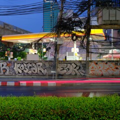 タイのあるある電線