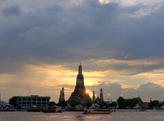 วัดอรุณราชวรารามราชวรมหาวิหาร