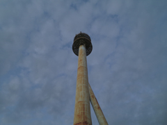 錆びたアンテナ塔