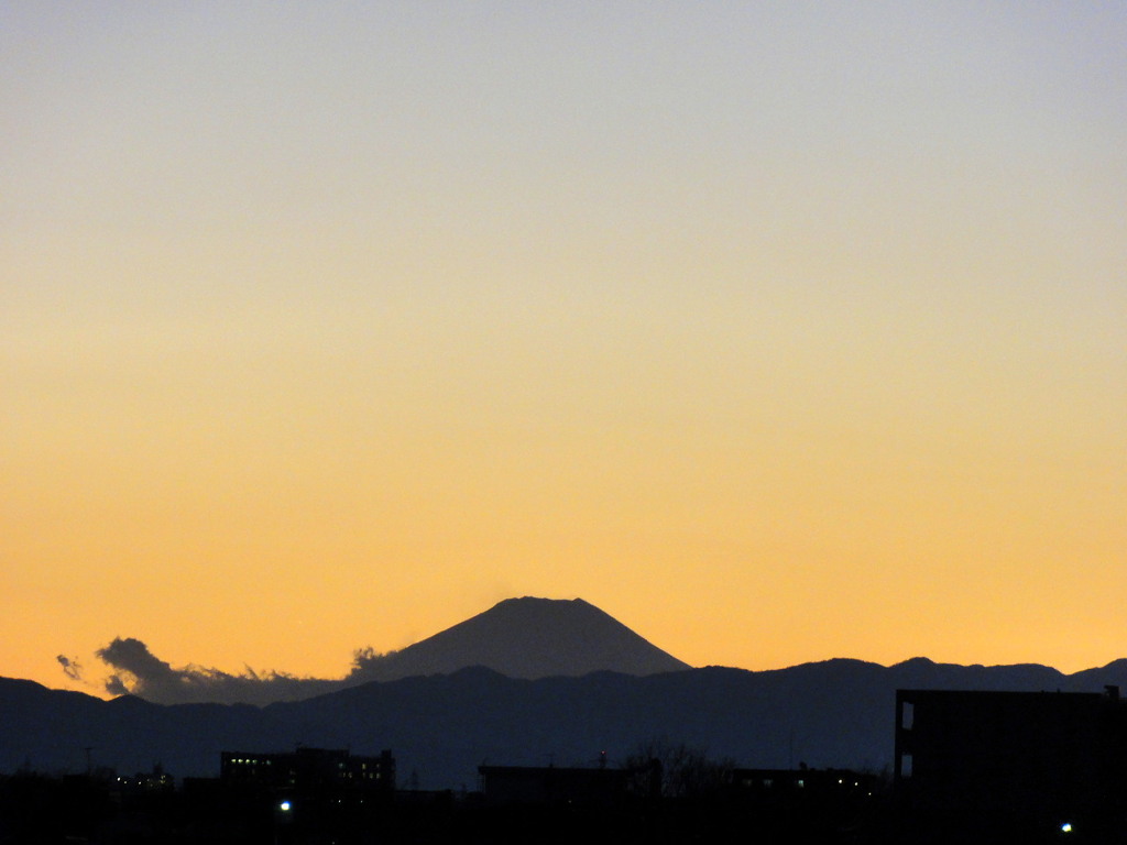 日没の富士山