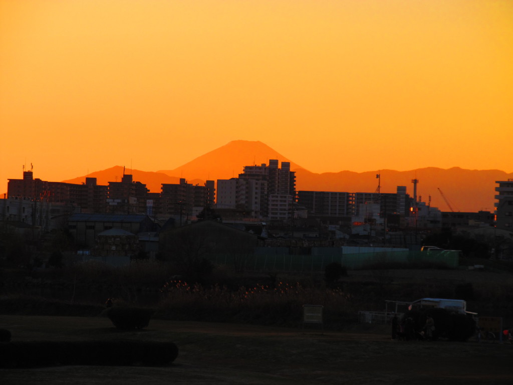 夕焼けと富士山
