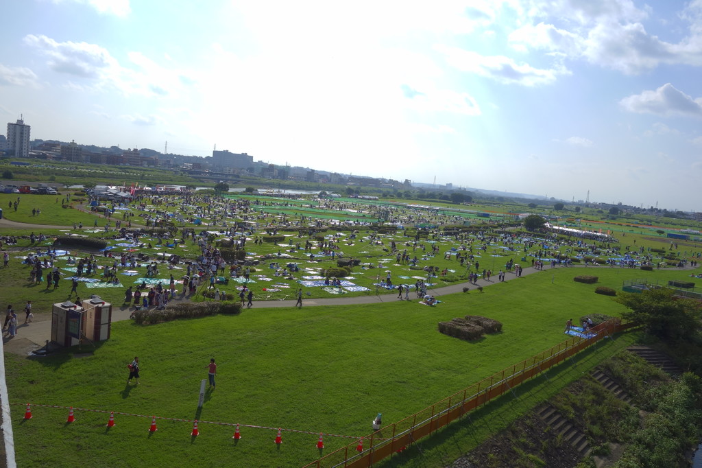 多摩川花火大会準備中