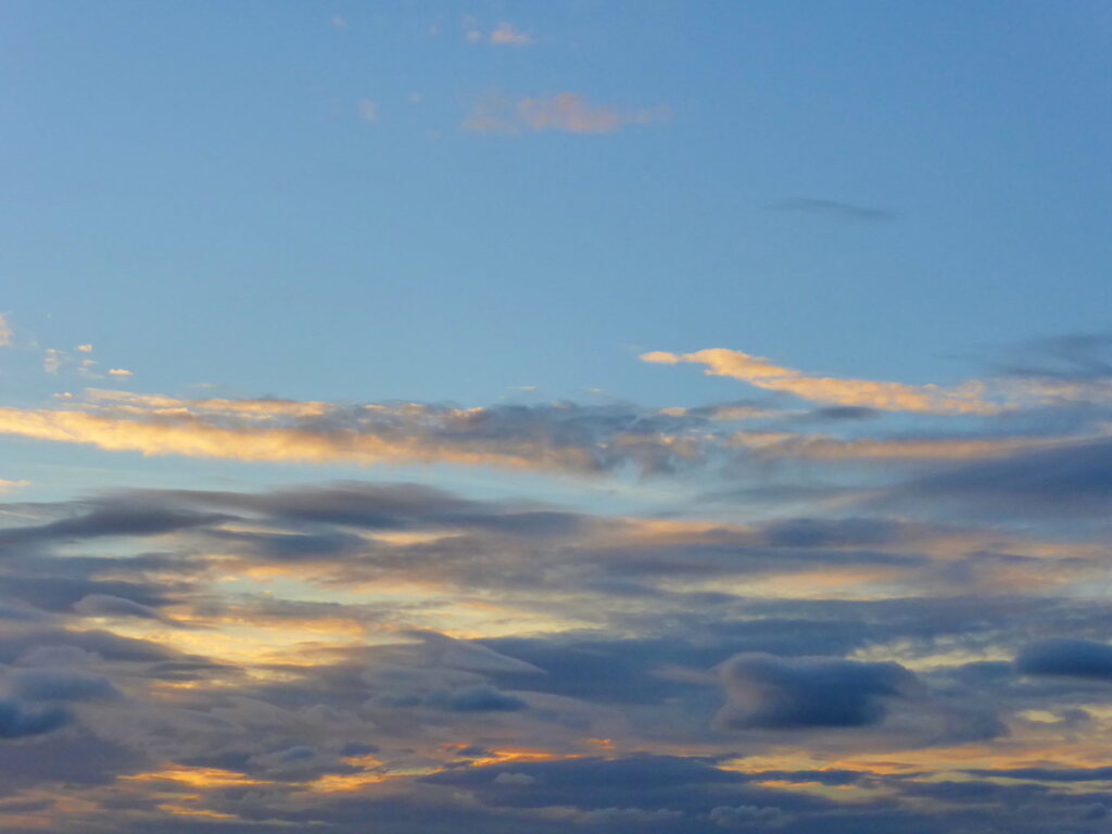 梅雨明けの夕焼け