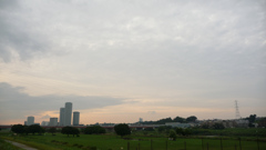 高圧鉄線と夕焼け