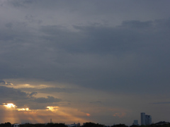 燃える雲
