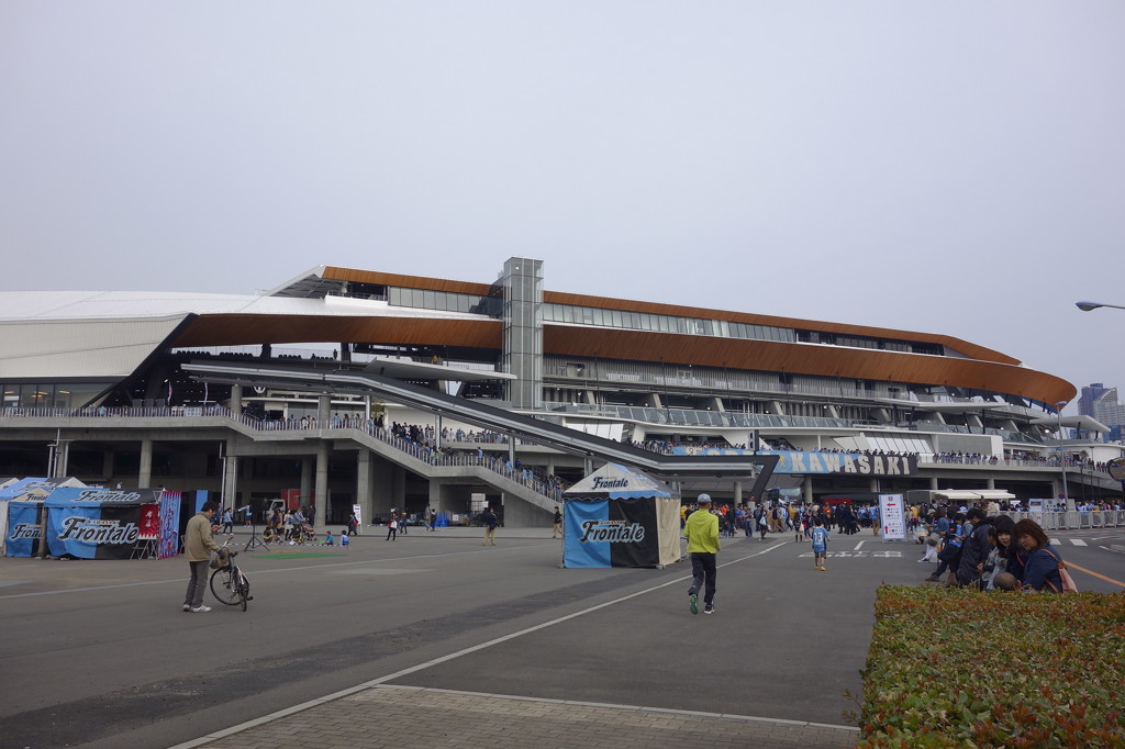 川崎市等々力陸上競技場　新メインスタンド　