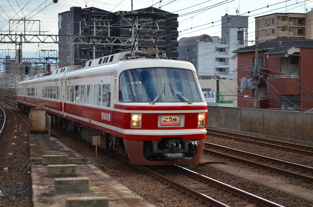 関西を走る小田急ロマンスカー
