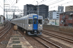 歌舞伎電車に似ていませんか？