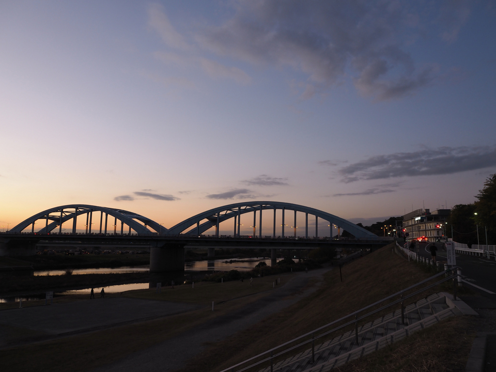 冬の丸子橋
