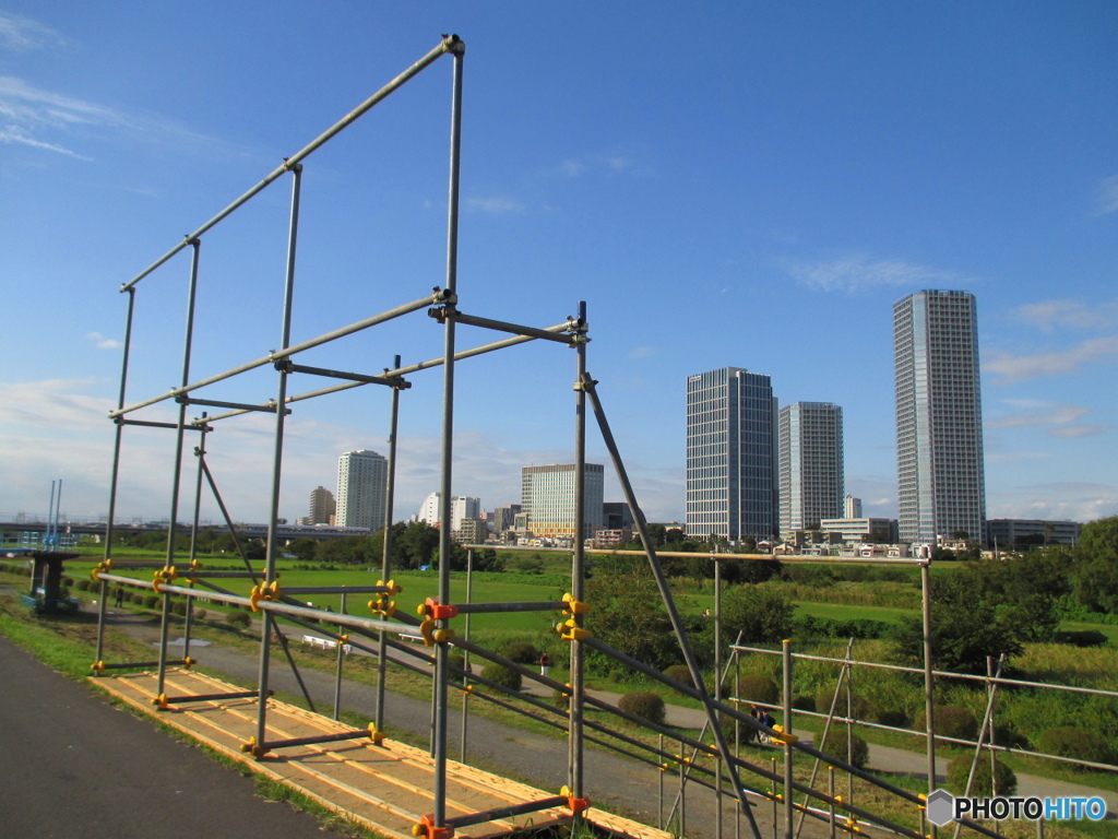 多摩川花火大会の準備（開催まで約2.5週間）  