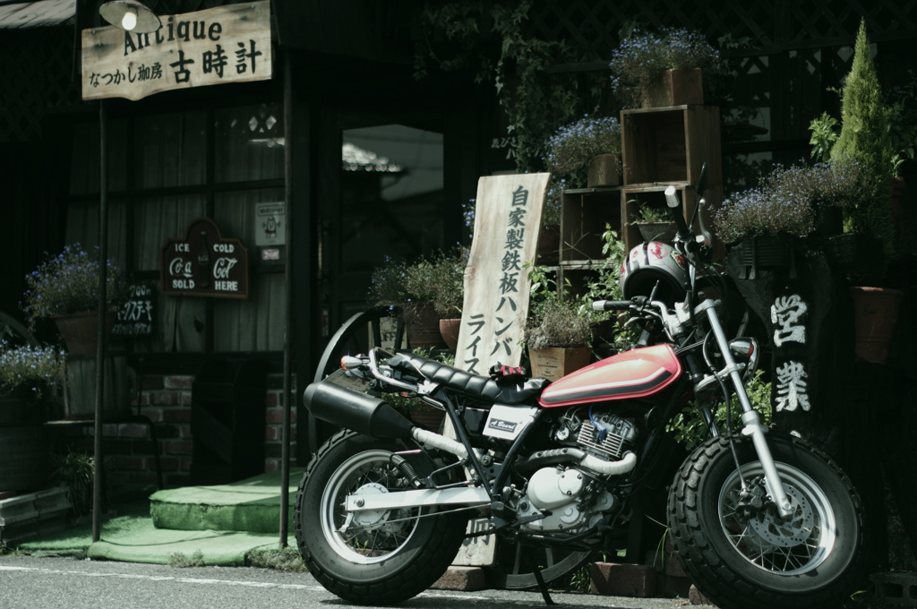 antiquecafé 古時計 ①