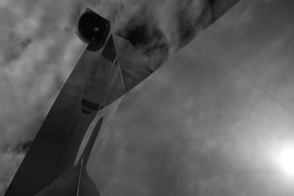 竣工記念モニュメント①