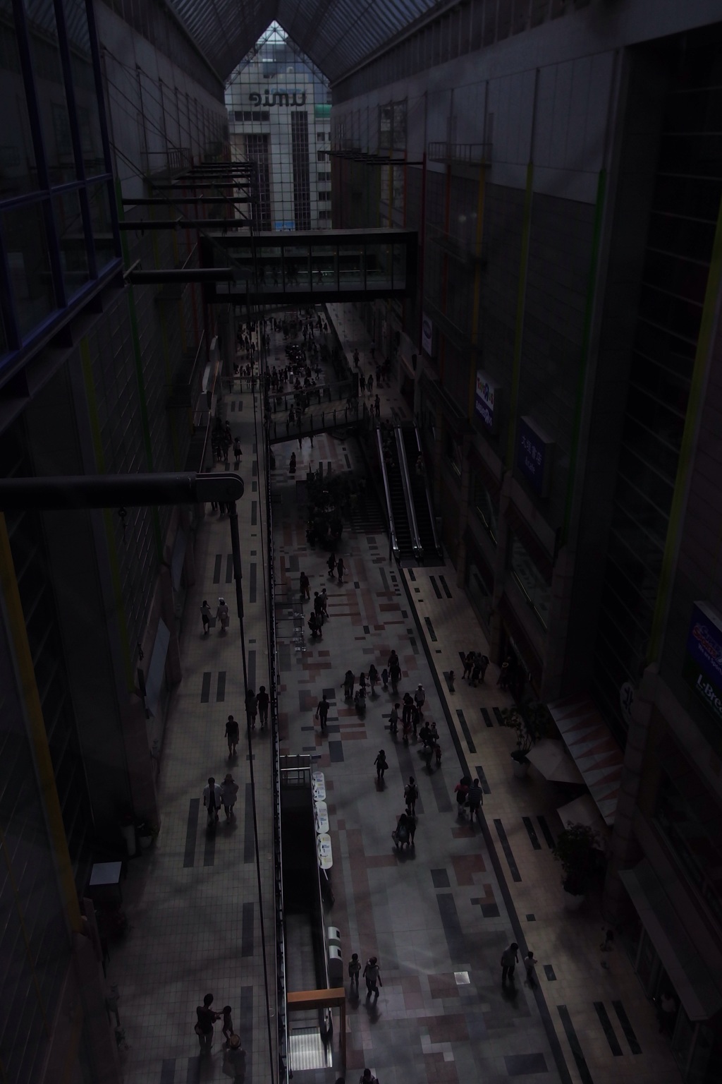 ショッピングモール①