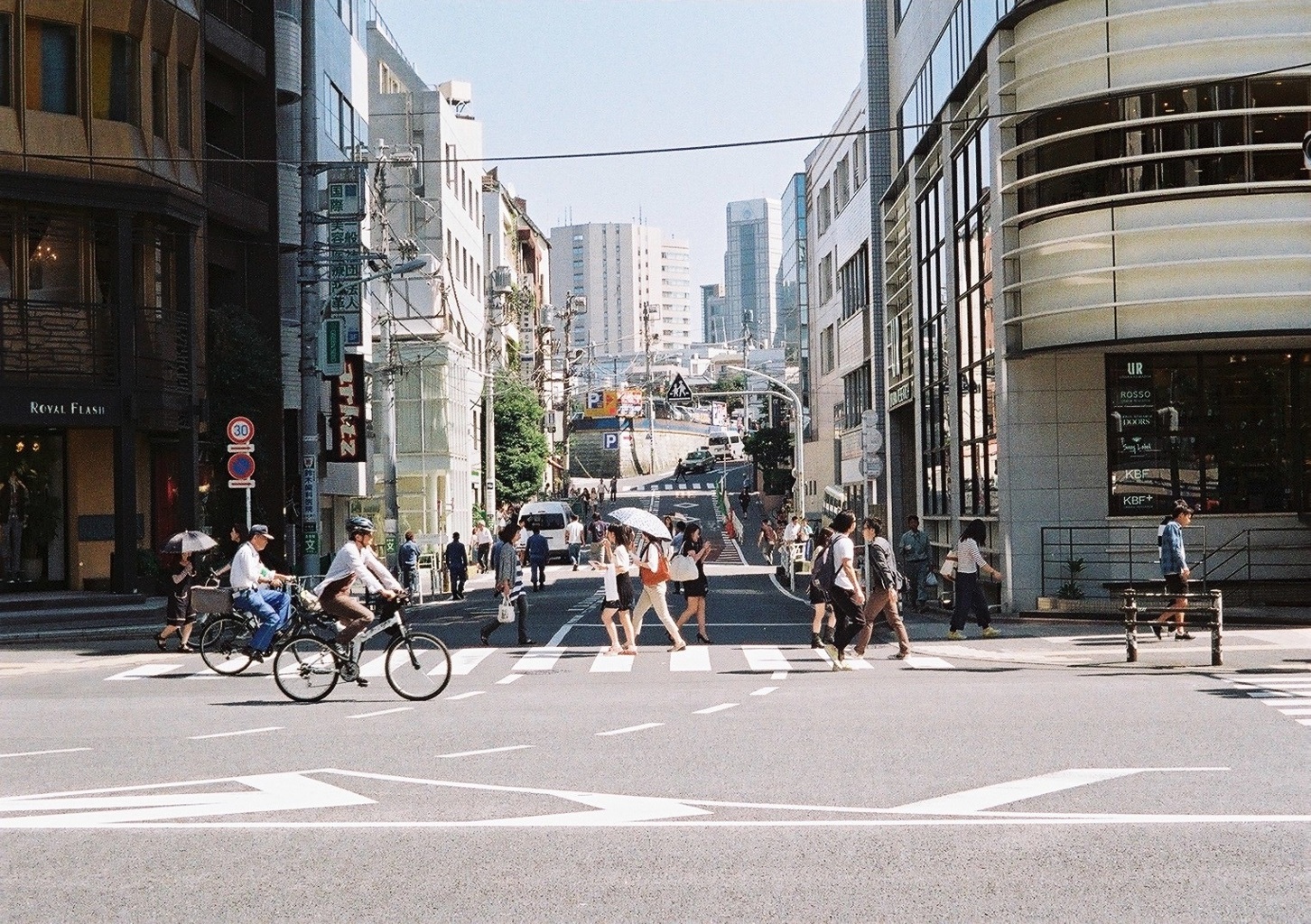 東京