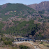 男体山を背に久慈川を渡るC61
