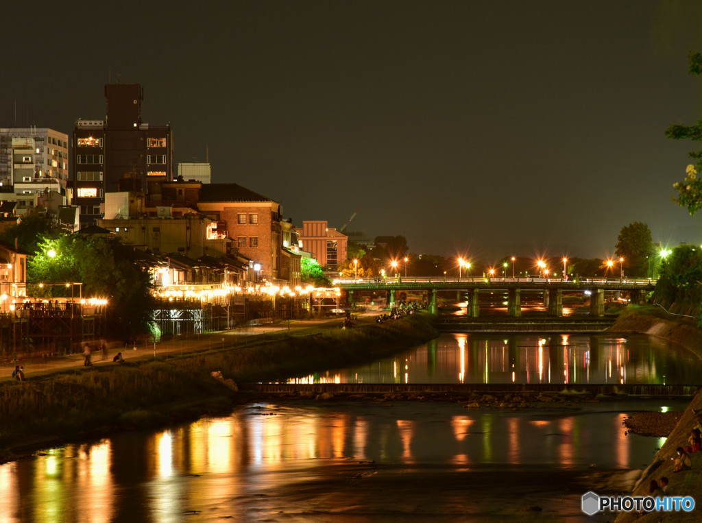 京都鴨川三条大橋