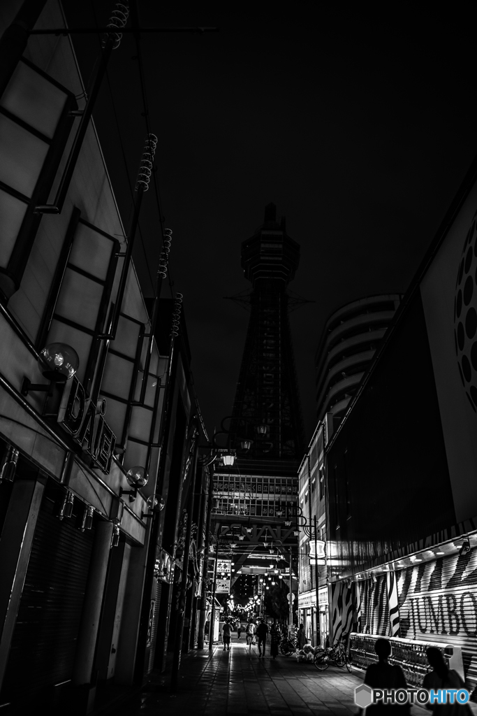 夜更け