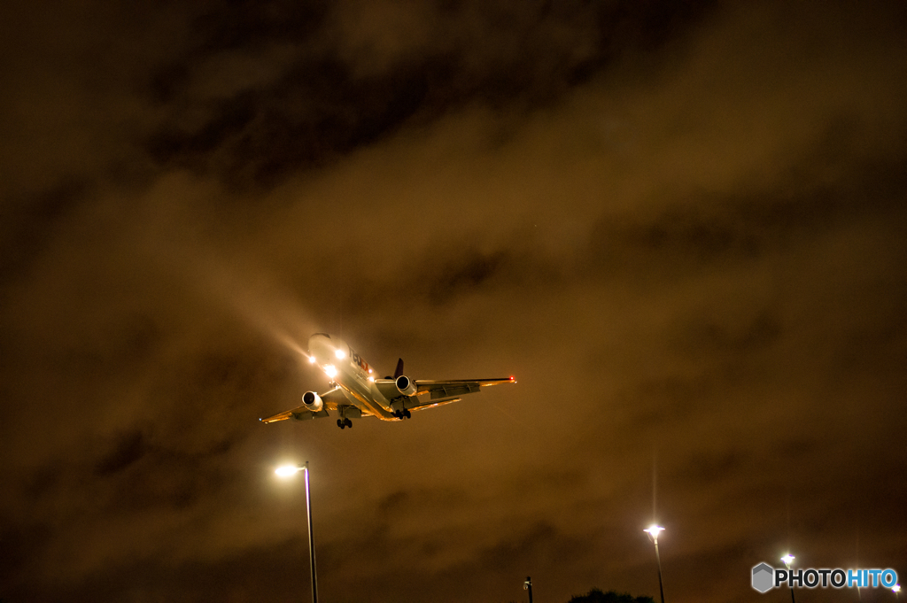 Night Landing (Fedex)