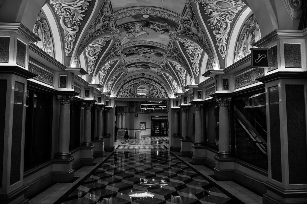 Venetian LV 2