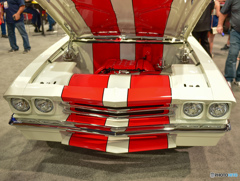 ボンネットの中まで