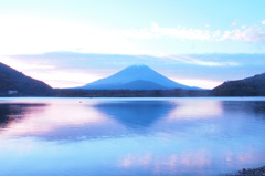 精進湖からの富士山