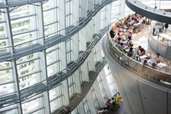 近代建築・国立新美術館