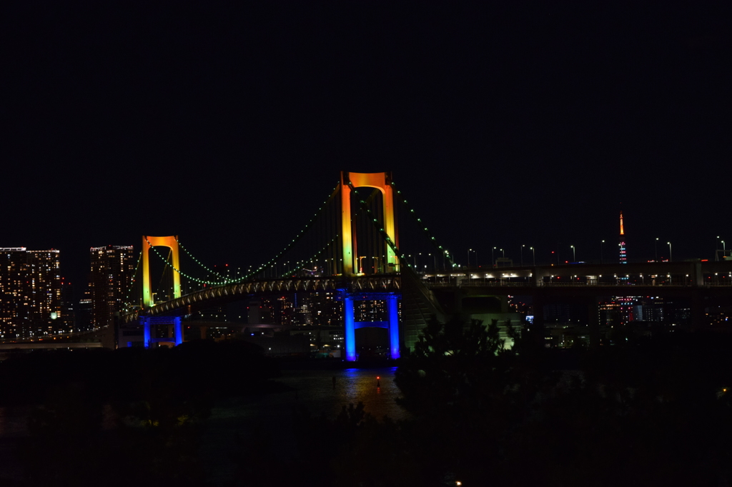 特別ライトアップレインボー