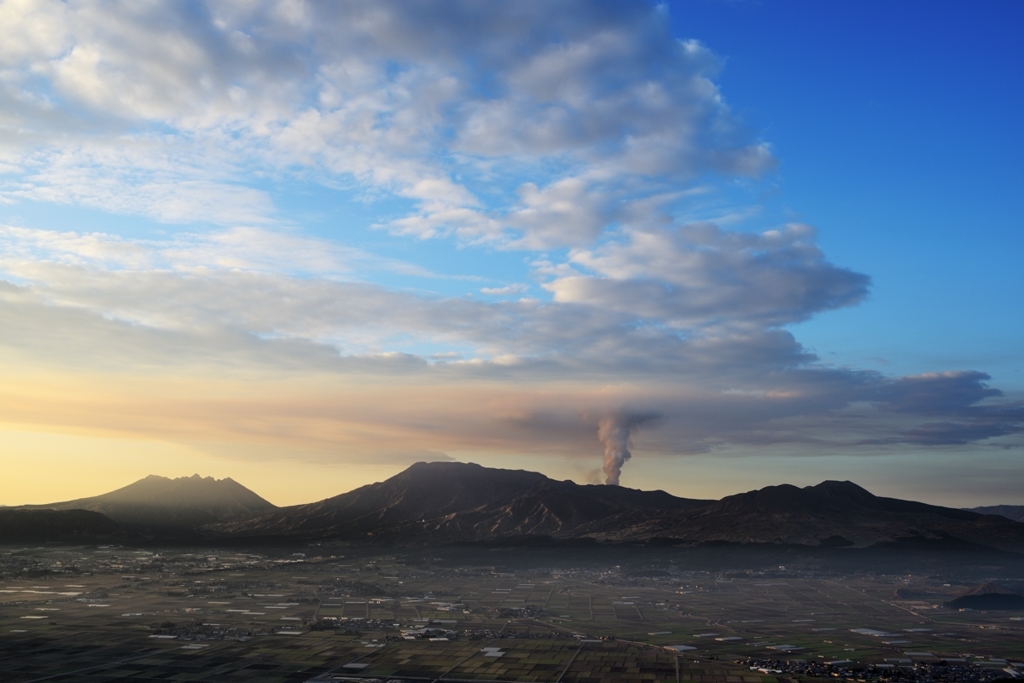 雲を生む山