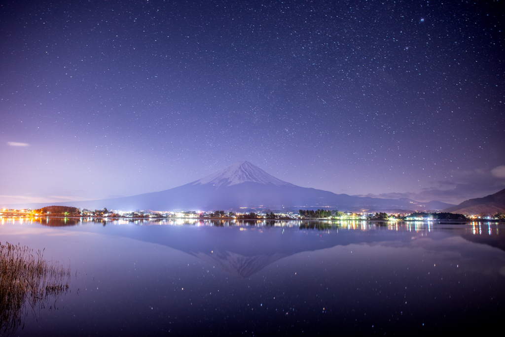 夜の逆さ富士