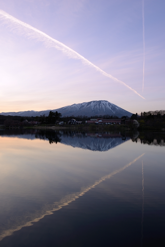 晩春の岩手山