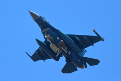 F-2_3SQ_7090