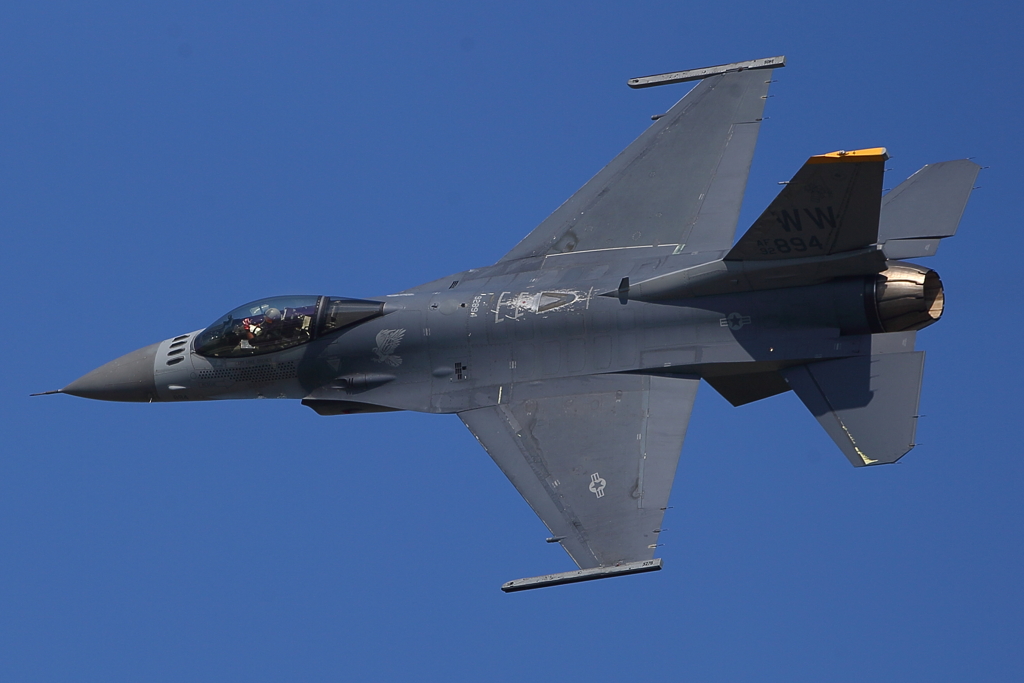 F-16_primo_1791