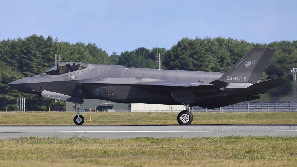 F-35A_301SQ_1044