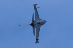 F-16_Flameout Landing_6842