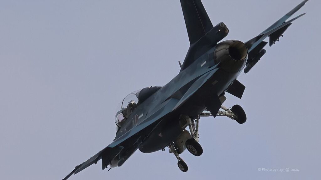 F-2_2738