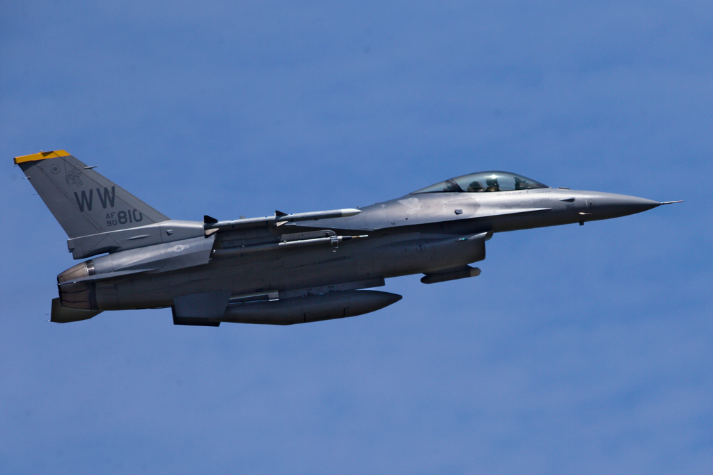 F16_5049-1