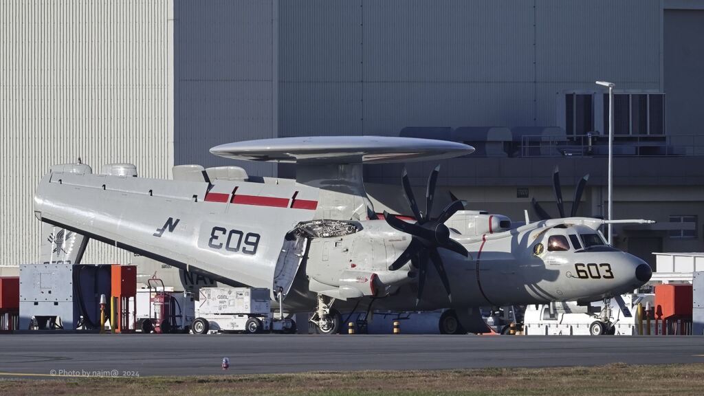 E-2C_6841