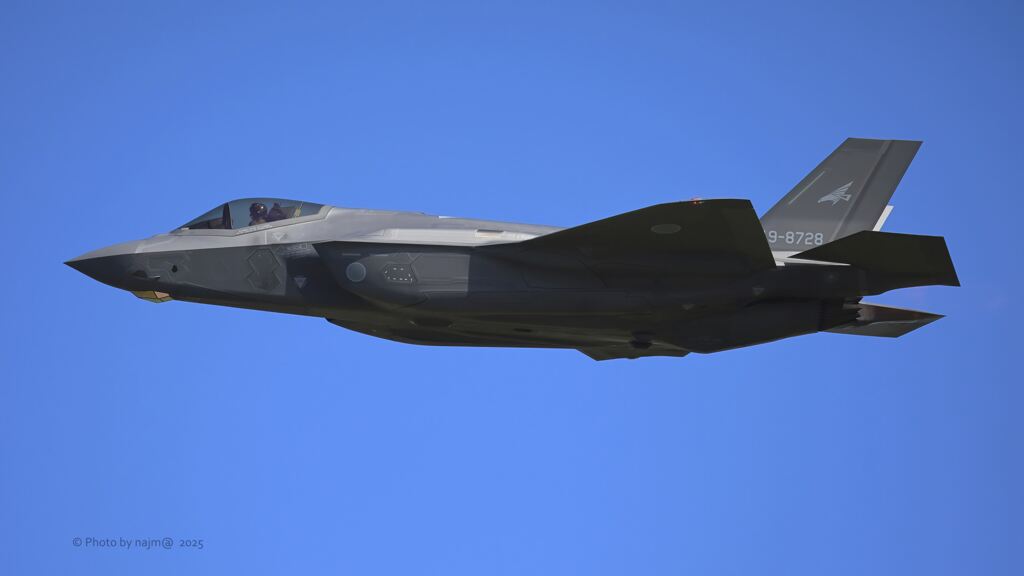 F-35A_302SQ_1093