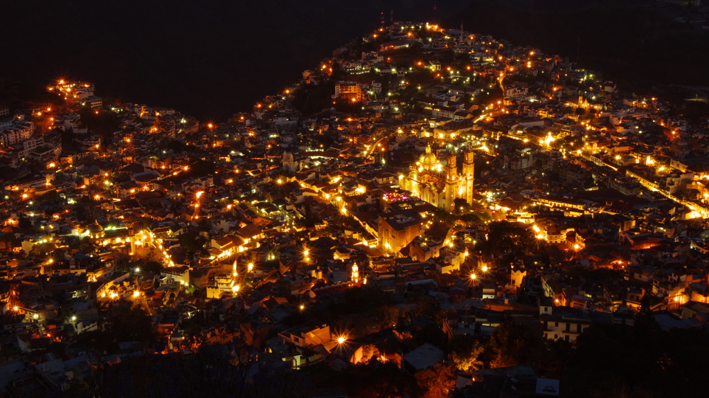 メキシコ、タスコの夜景