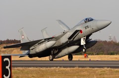 百里基地にて
