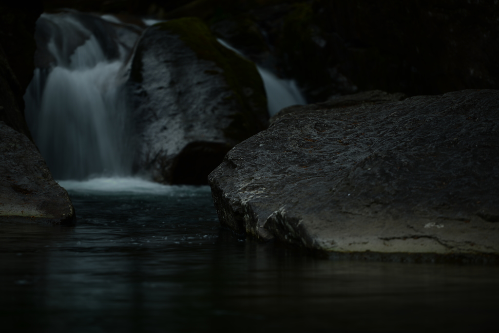 冬の川遊び