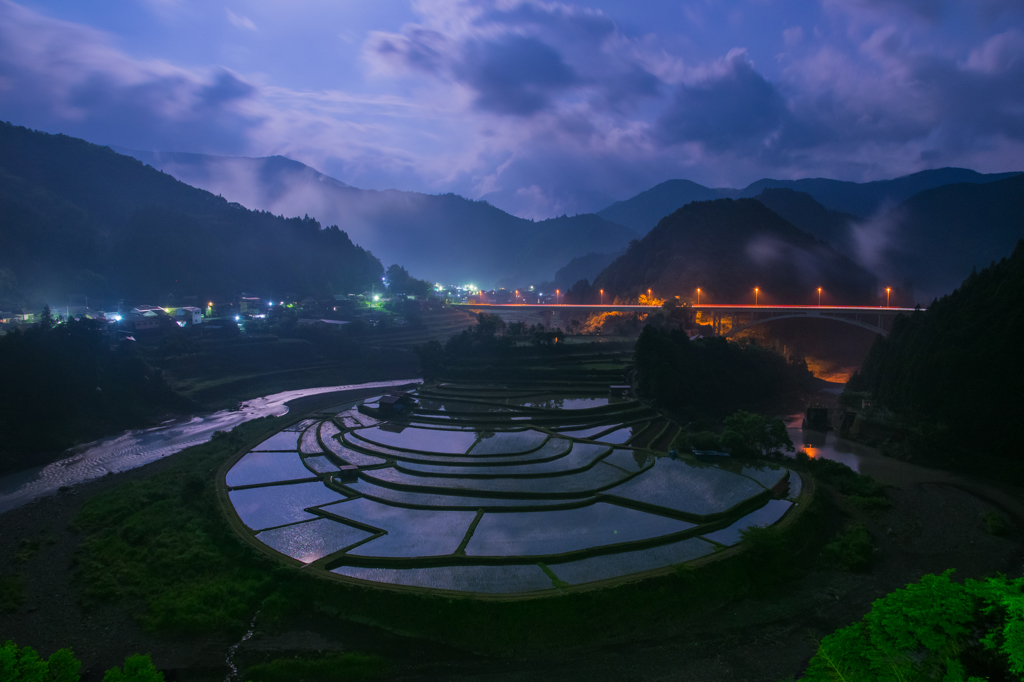 月夜のあらぎ島