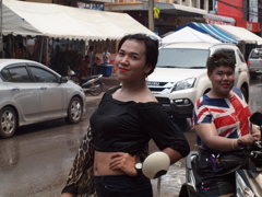 ソンクランータイ・ノンカイ_3    2014.4.13