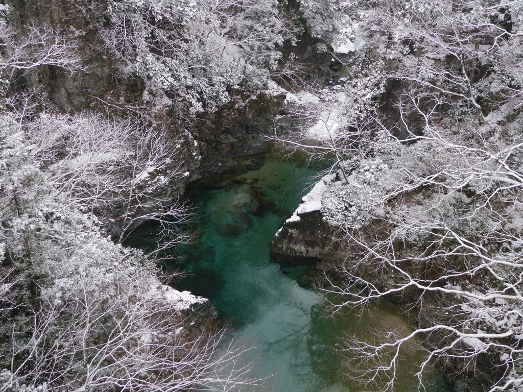 冬の付知峡