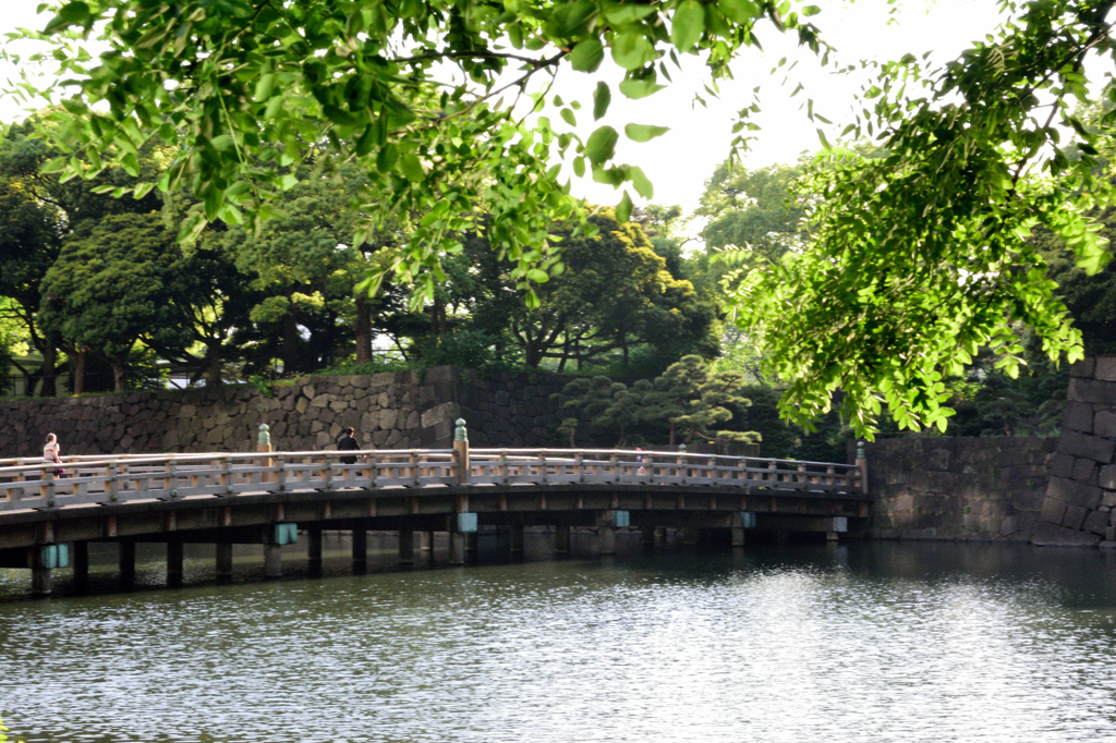 「和田倉噴水公園」への橋Ⅱ